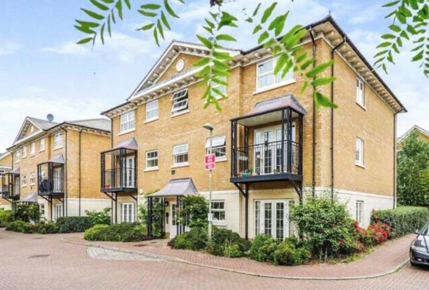 Flat Reliance Way in Oxford