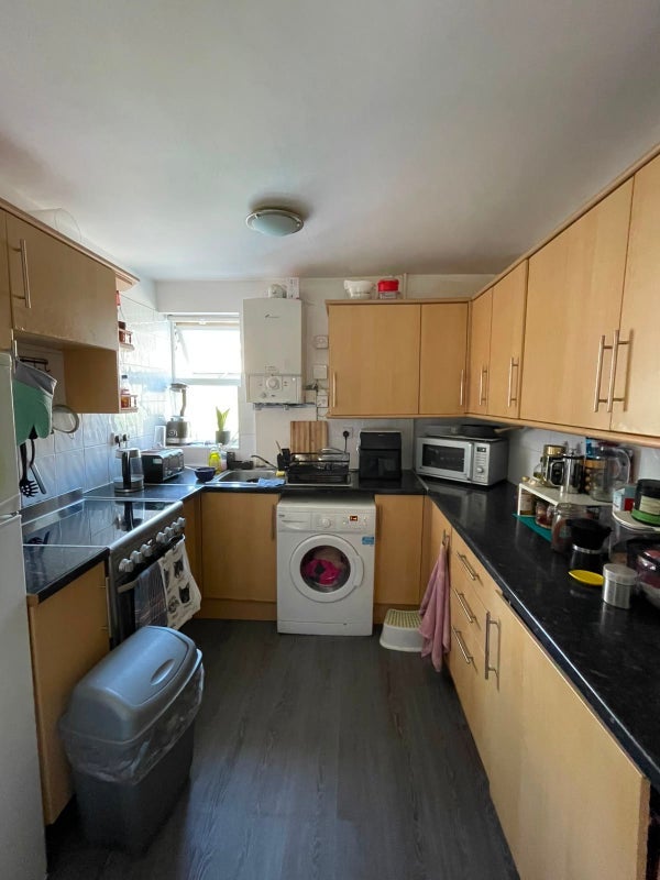 Room Bartram Road in Greater London