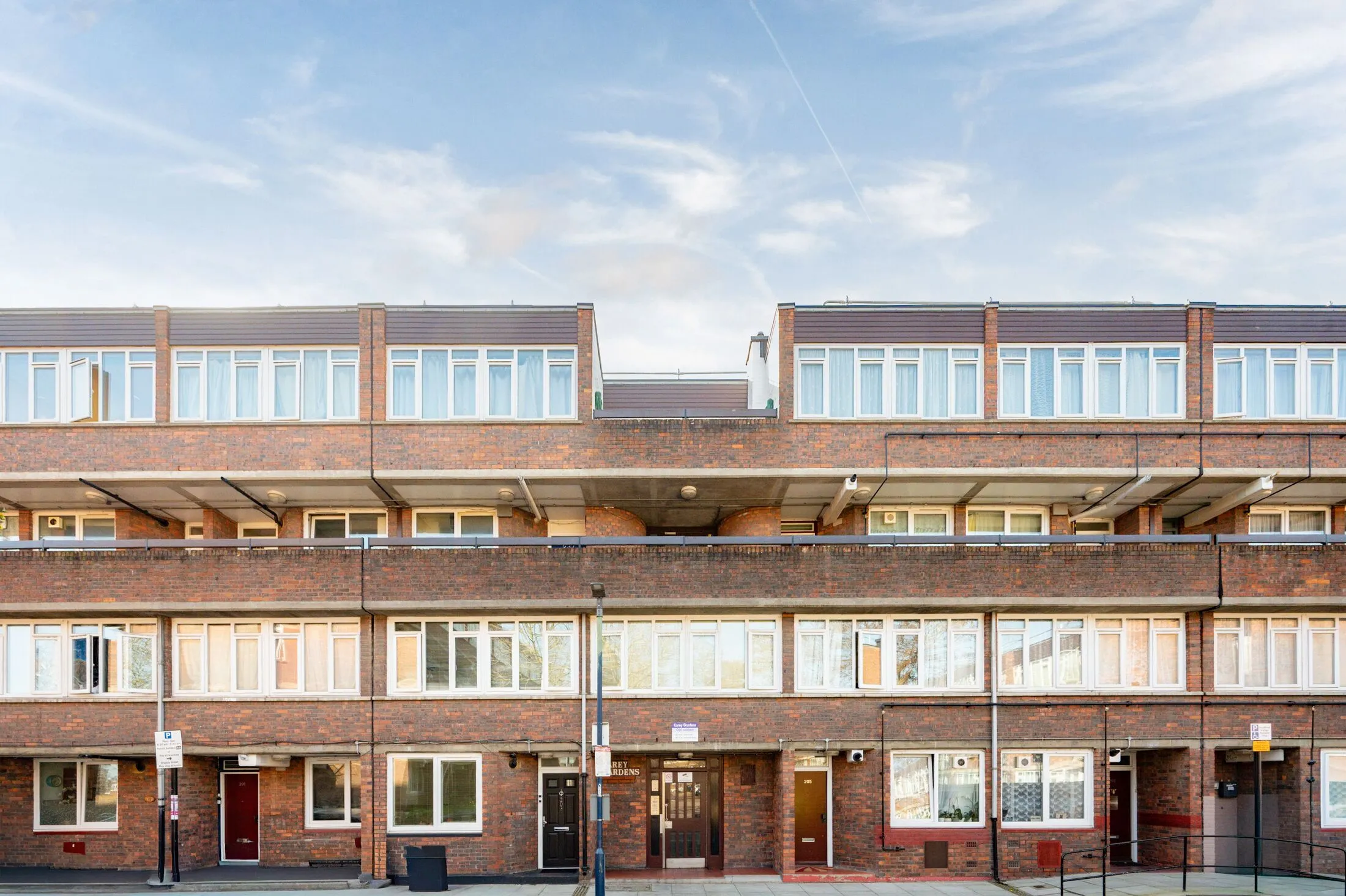 Flat Stewarts Road in Greater London