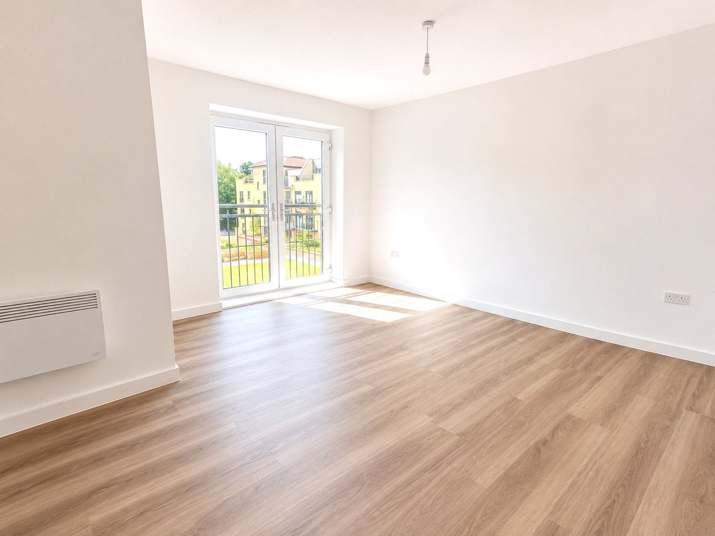 Flat Nightingale Walk in Waverley