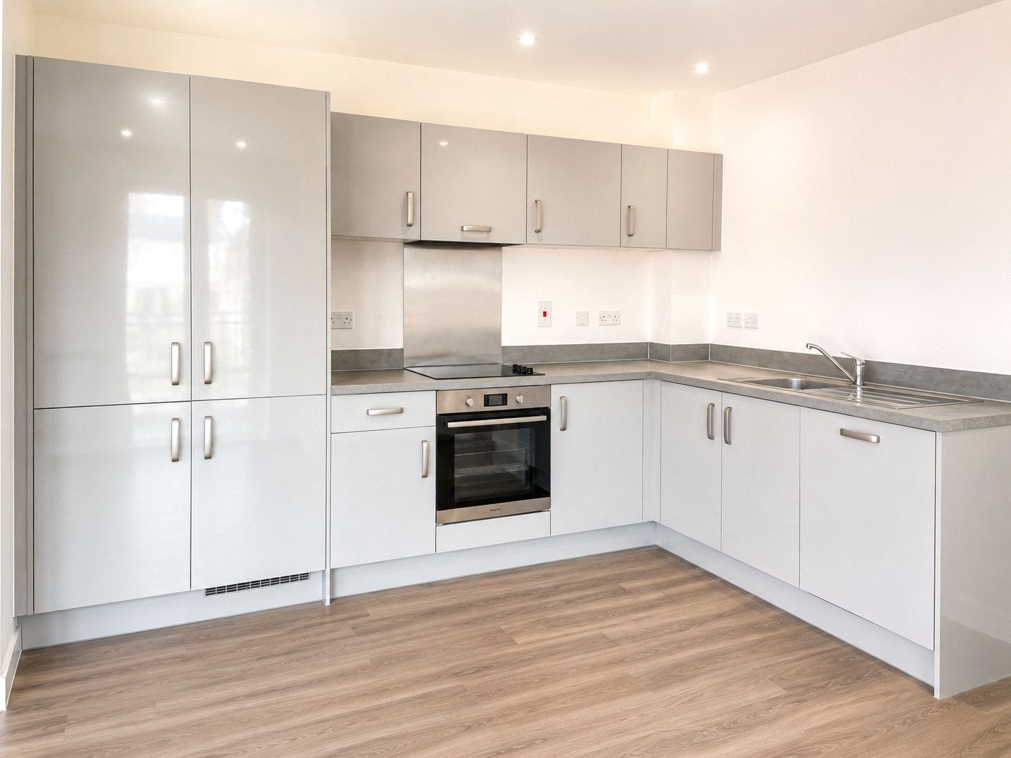 Flat Nightingale Walk in Waverley