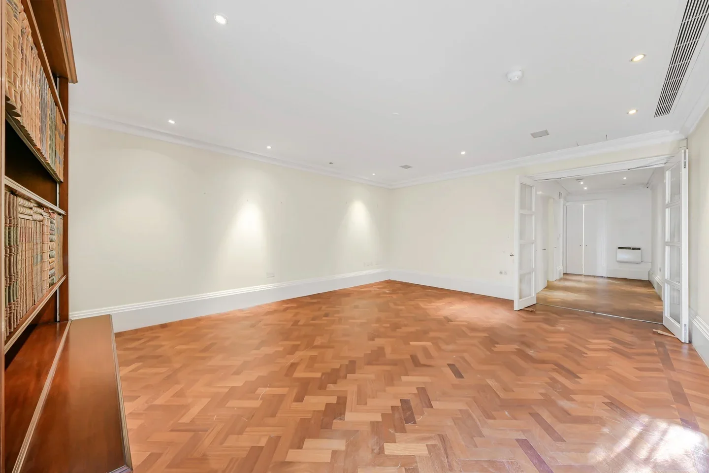 Flat Lancaster Gate in City of Westminster