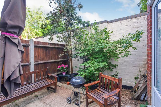 Room Underhill Road in Greater London