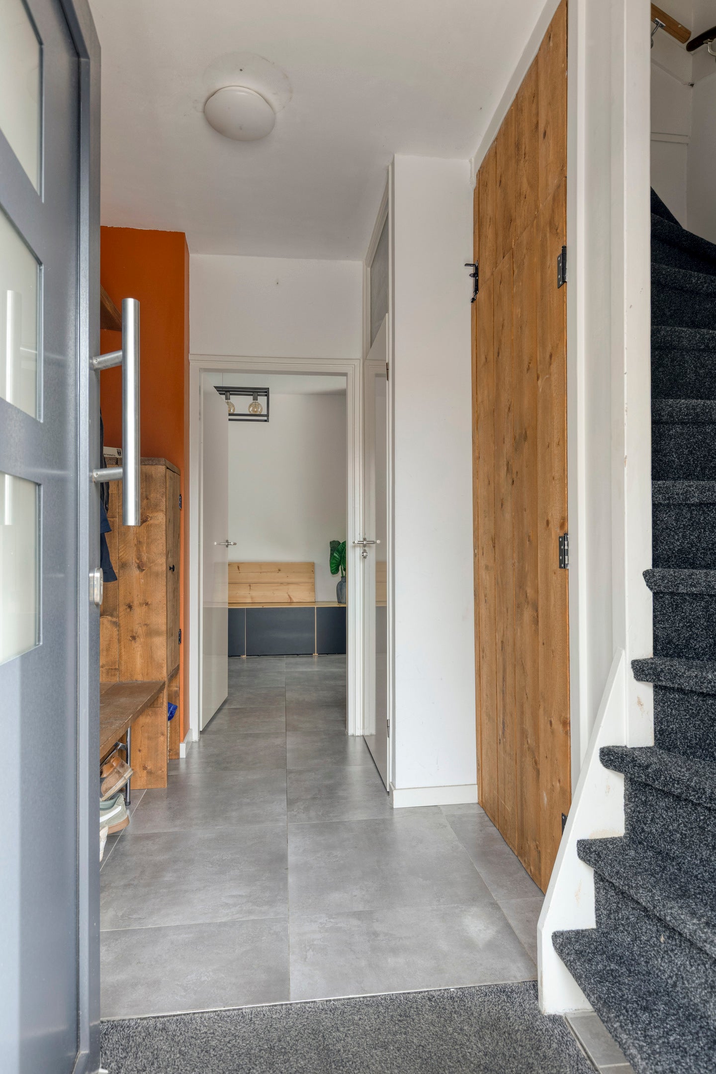 Hoekwoning te koop: de Grouw 67, Leek