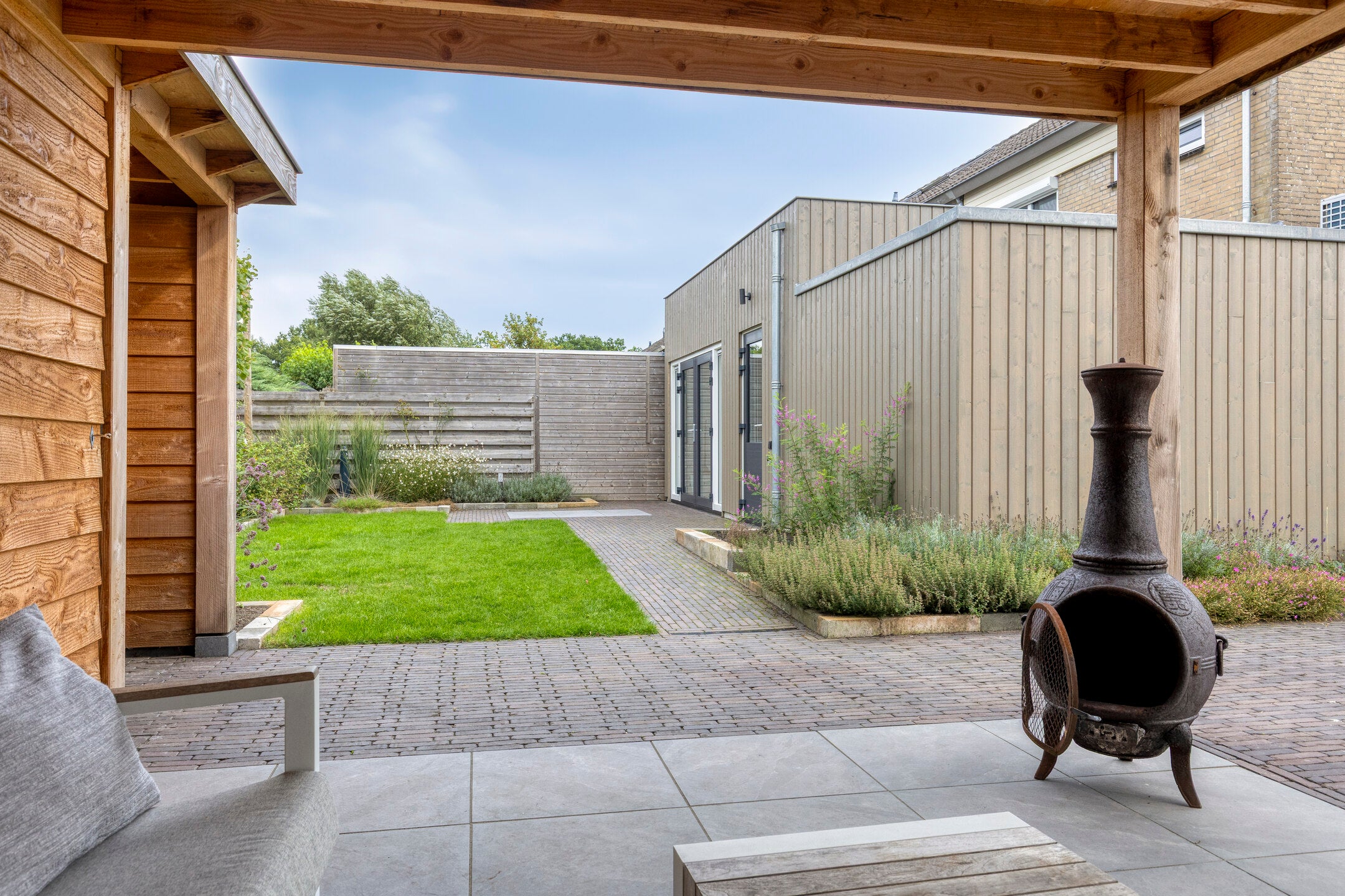 Hoekwoning te koop: de Grouw 67, Leek