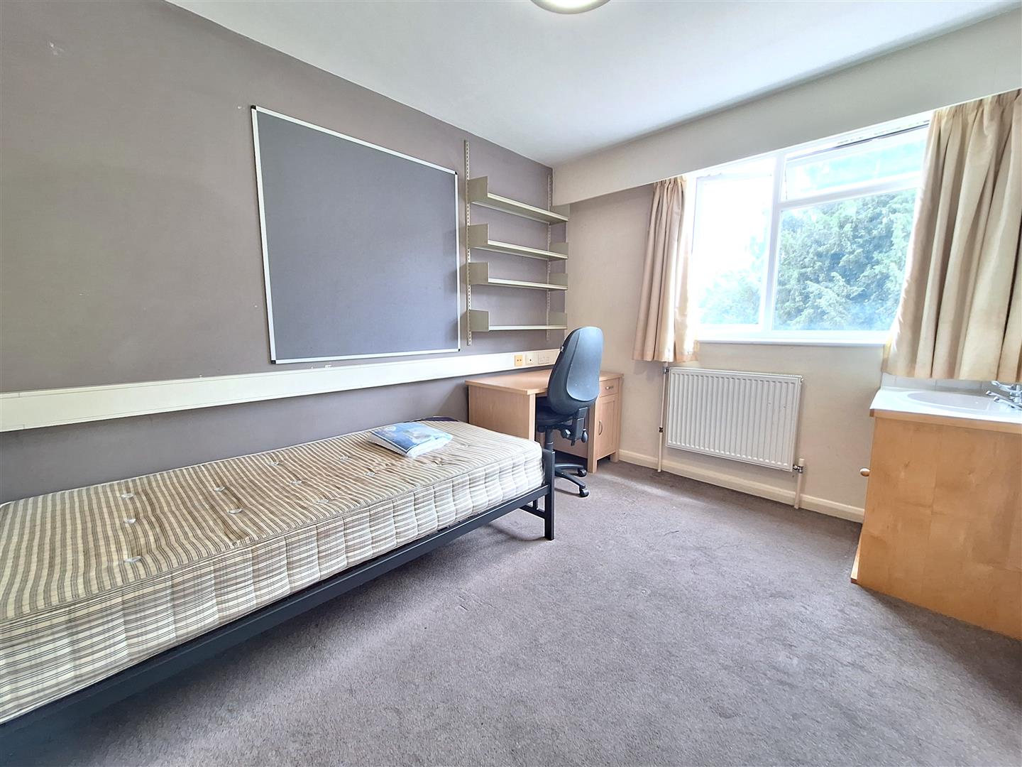 Room Redlands Road in Reading