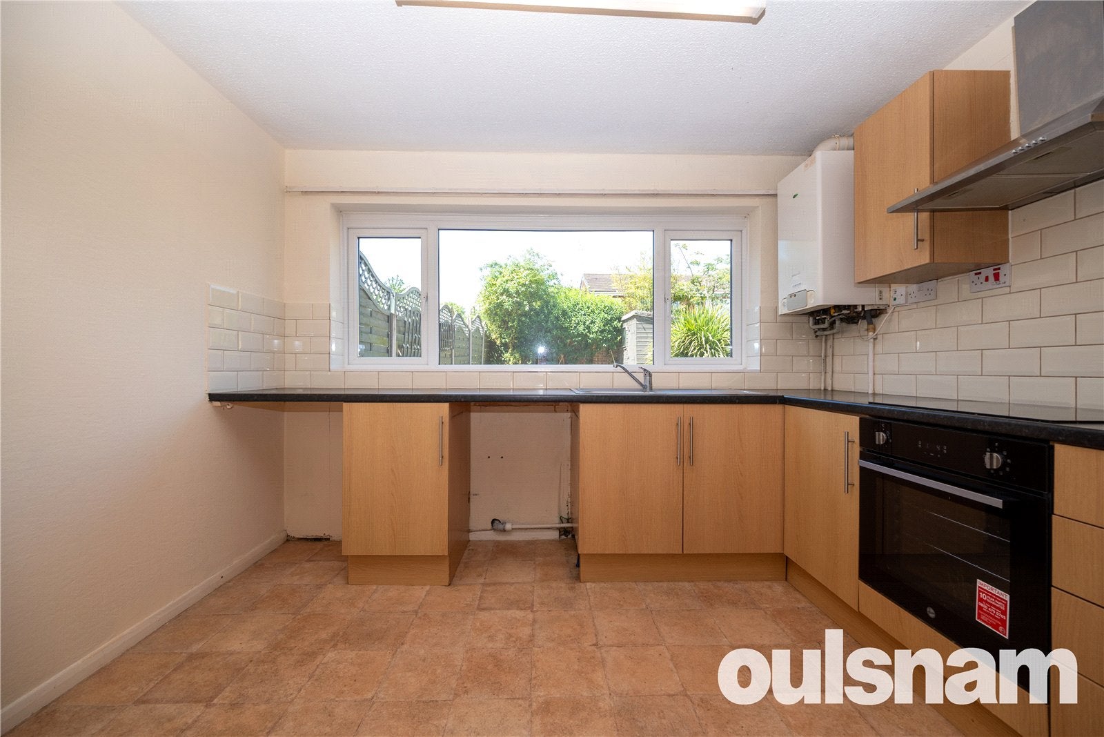 Flat Donnington Close in Redditch