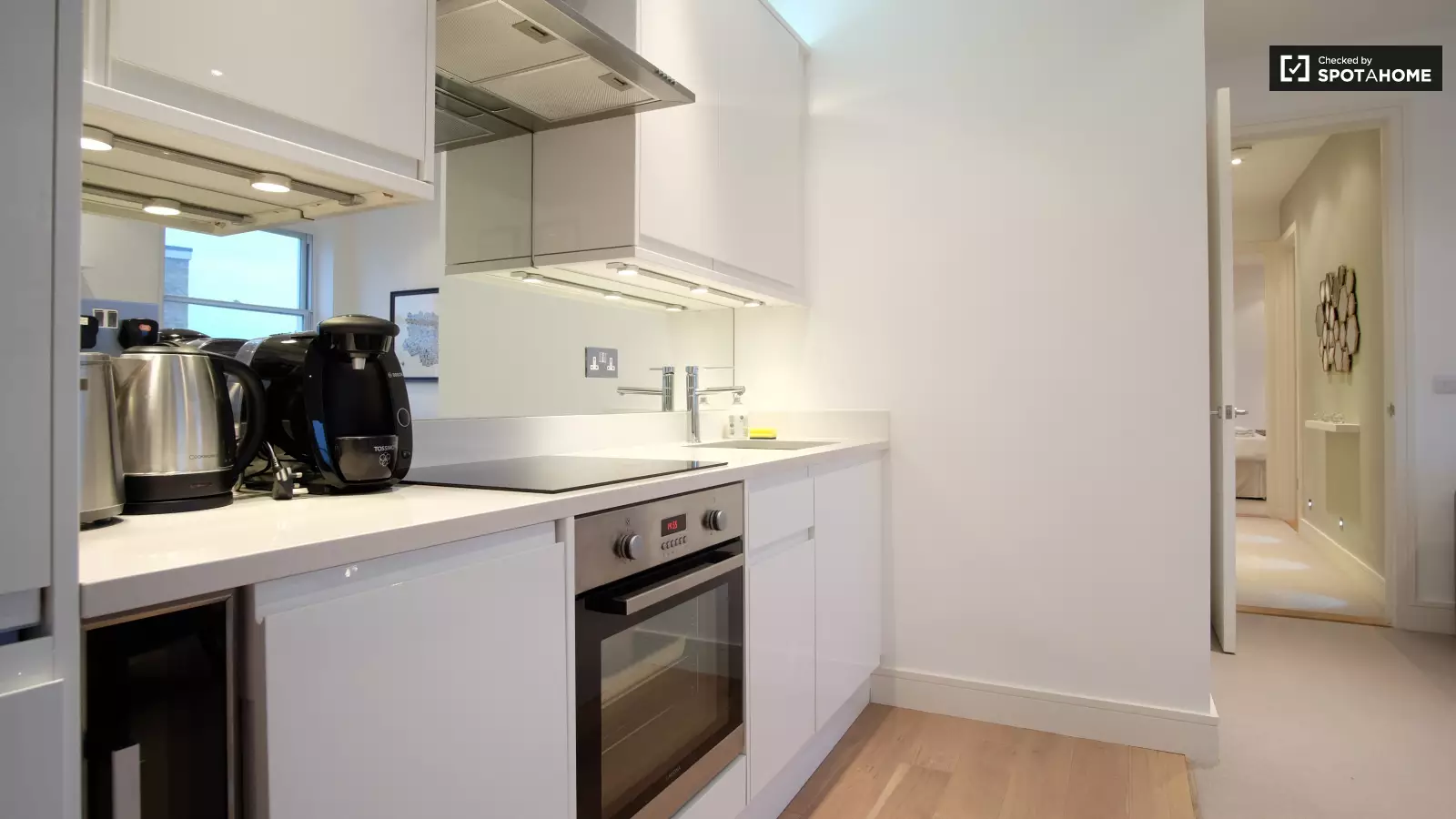 Flat Bulmer Place in Greater London