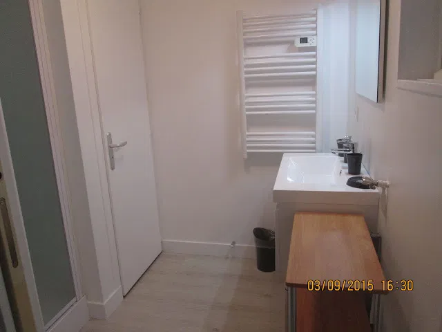 Room Rue Madame de Staël in Le Mans