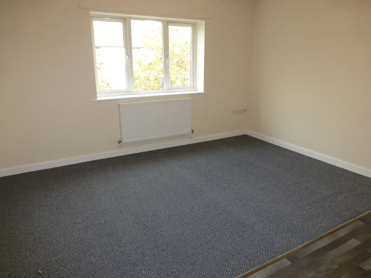 Flat Woodstock Court in Nottingham