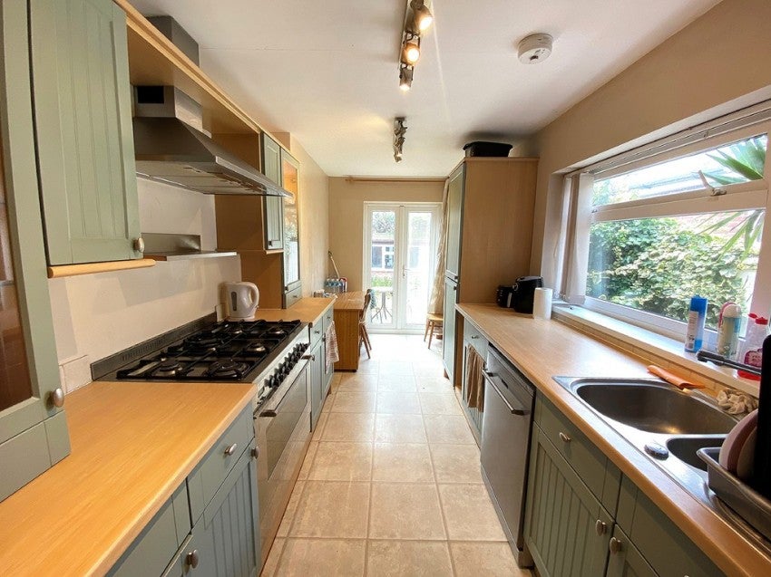 Flat Thorncroft Road in Portsmouth