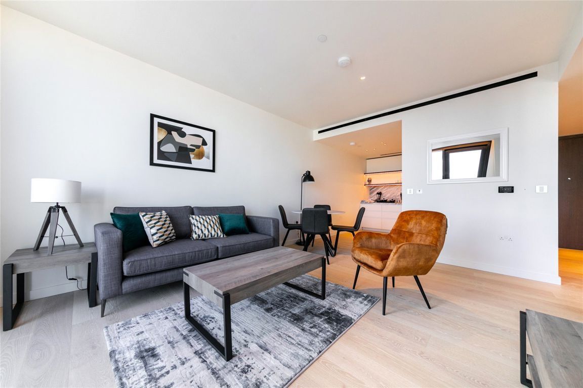 Flat Broadway in City of Westminster