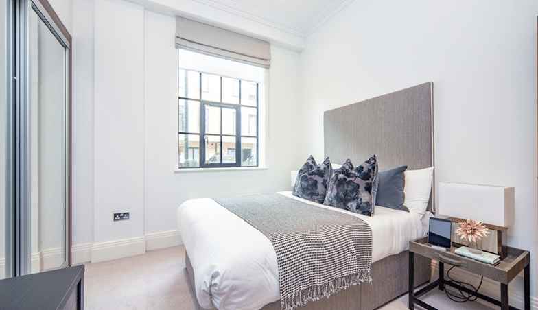 Flat Rainville Road in Greater London