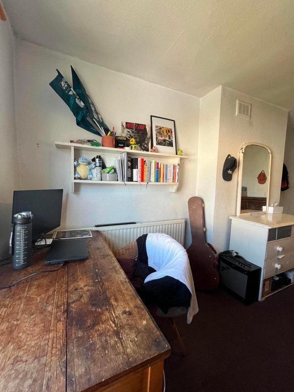 Room Woolwich Road in Greater London