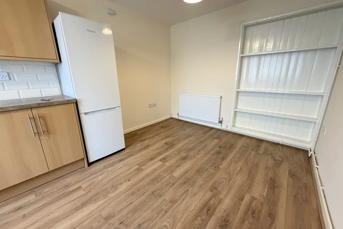 House Matlock Close in Rugby