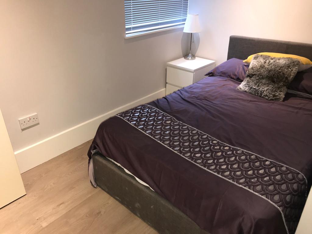 Flat Dresden Close in London