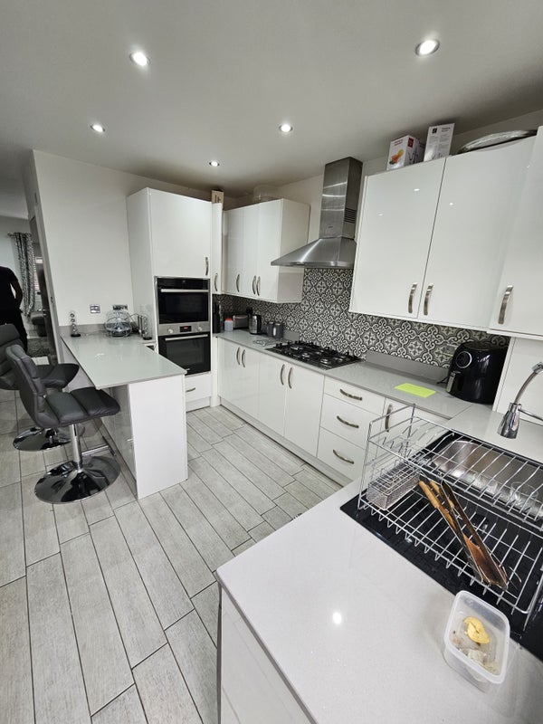Room Sandy Lane in Greater London