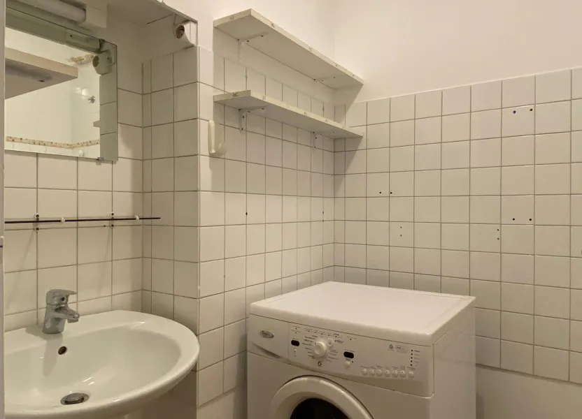 Room Rue de la Pierre Levée in Paris