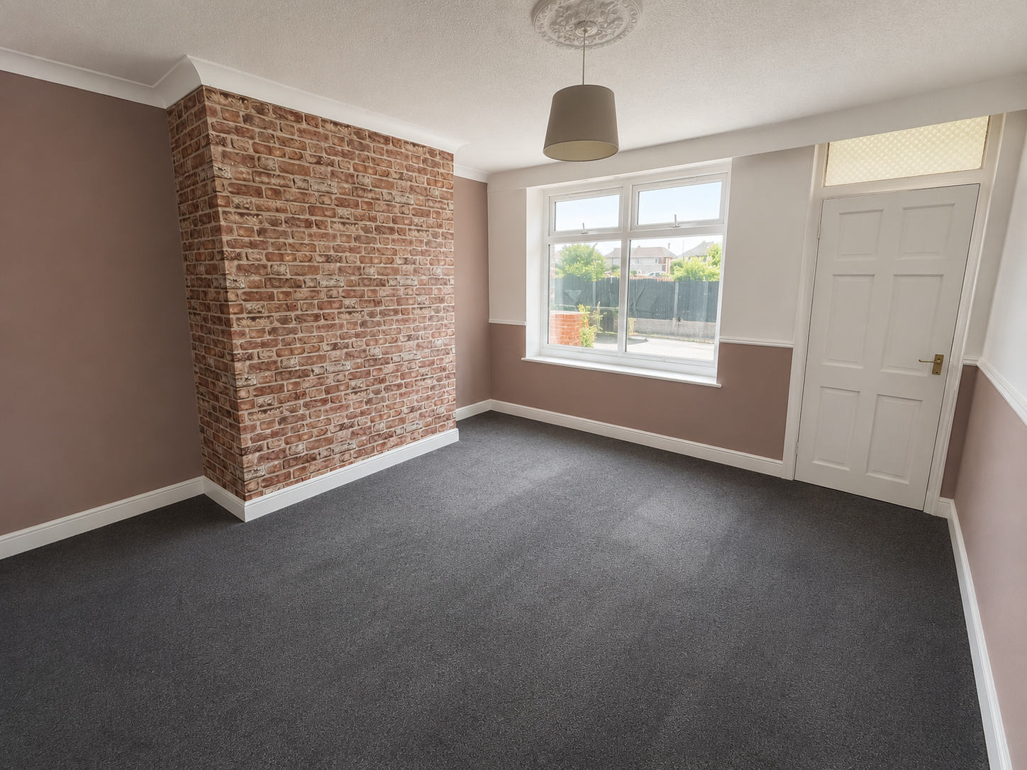 House Daw Lane in Doncaster