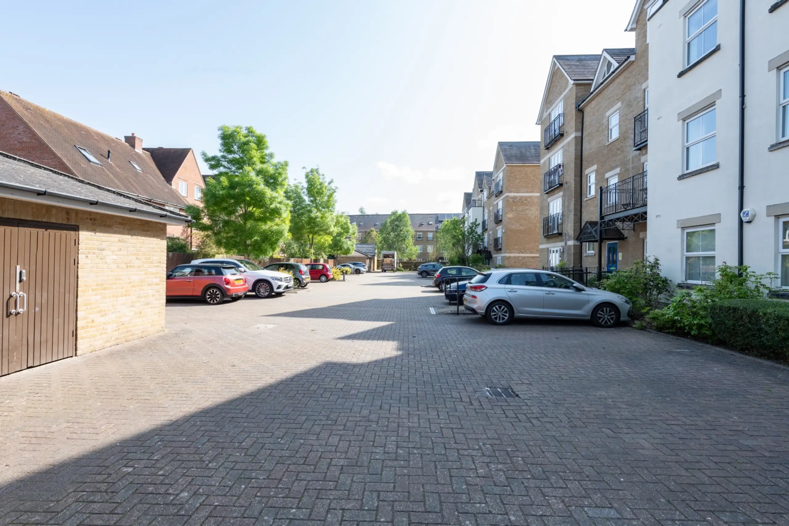 Flat Complins Close in Oxford