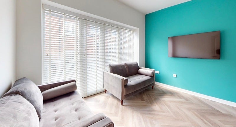 Room Back Blenheim Terrace in Leeds