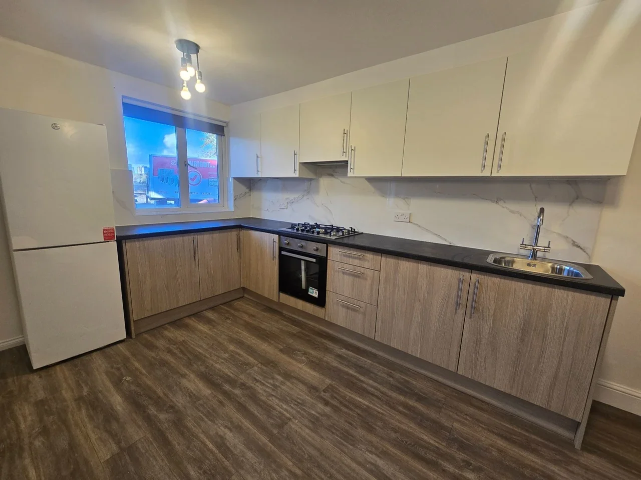 Flat Meadow Close in Greater London