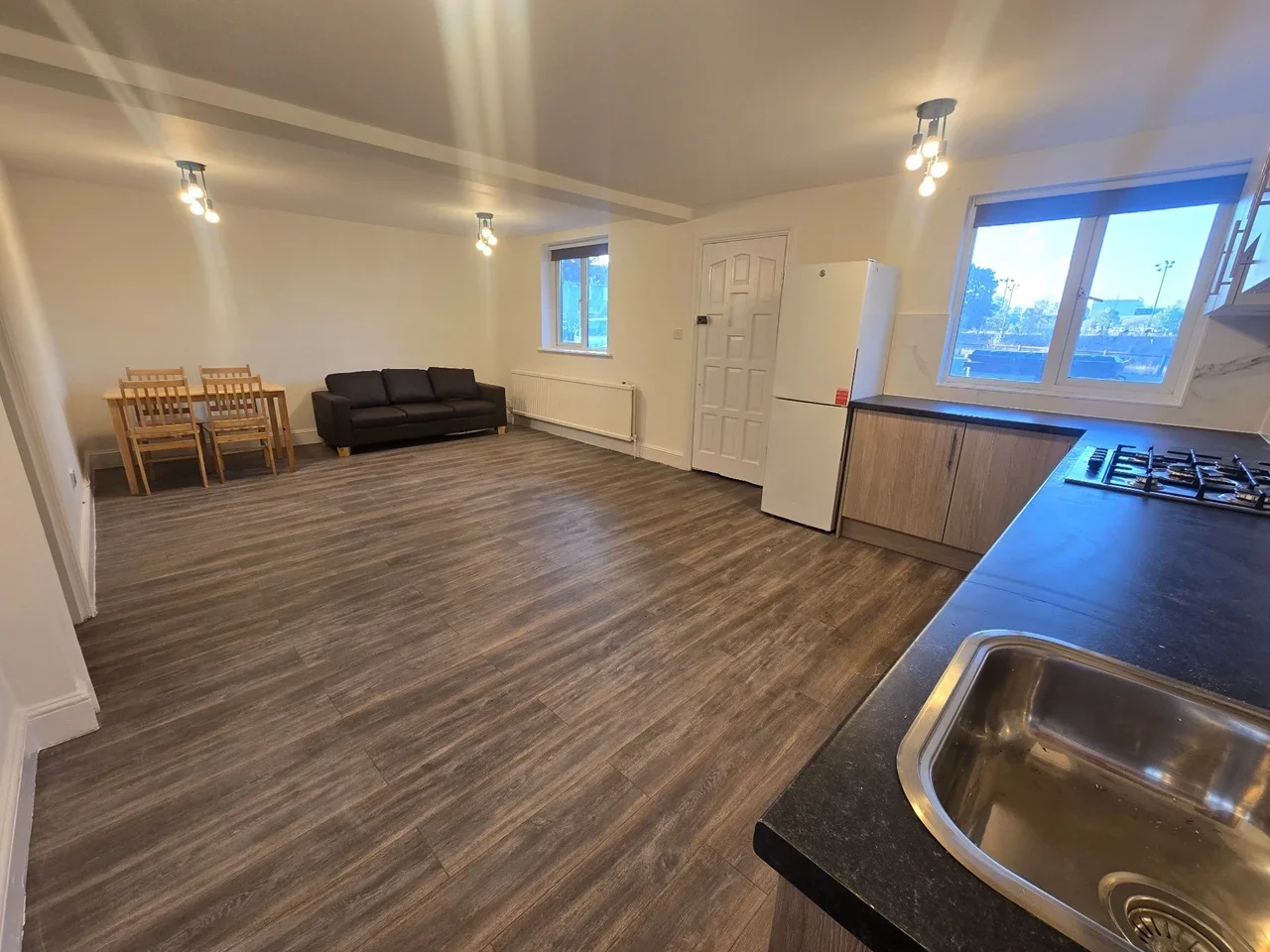 Flat Meadow Close in Greater London