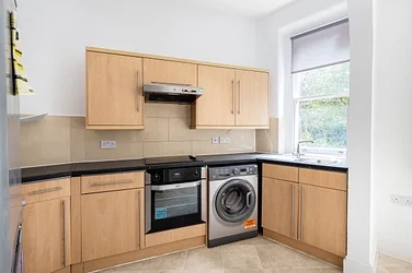 Flat Lauderdale Road in City of Westminster