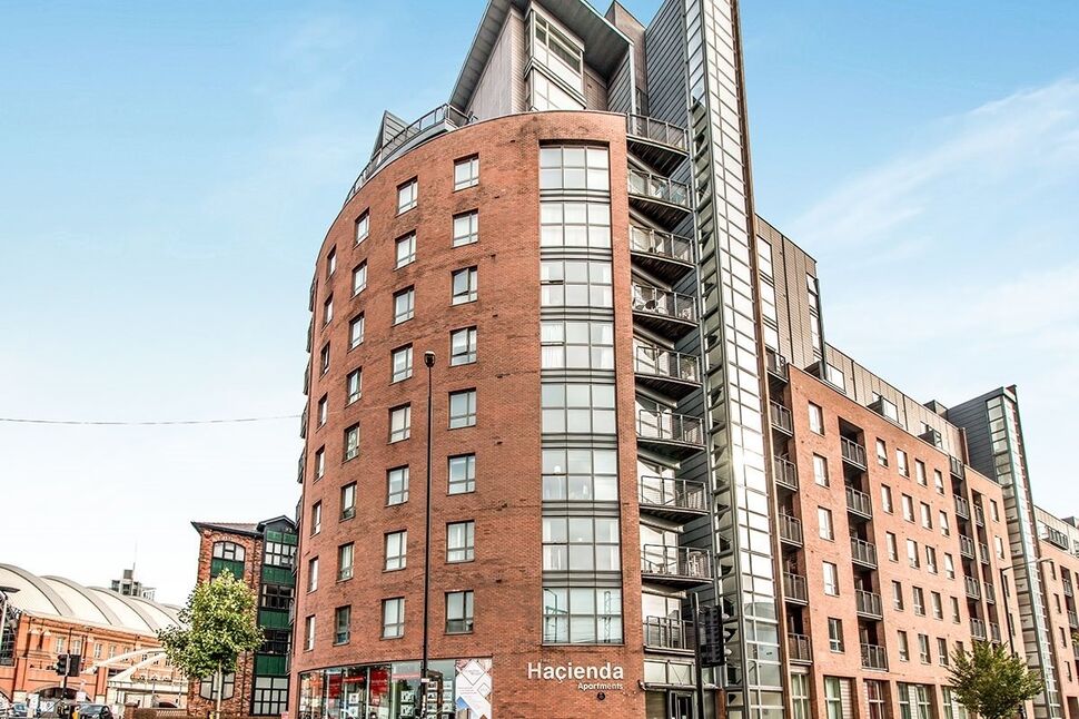 Flat Whitworth Street West in Manchester