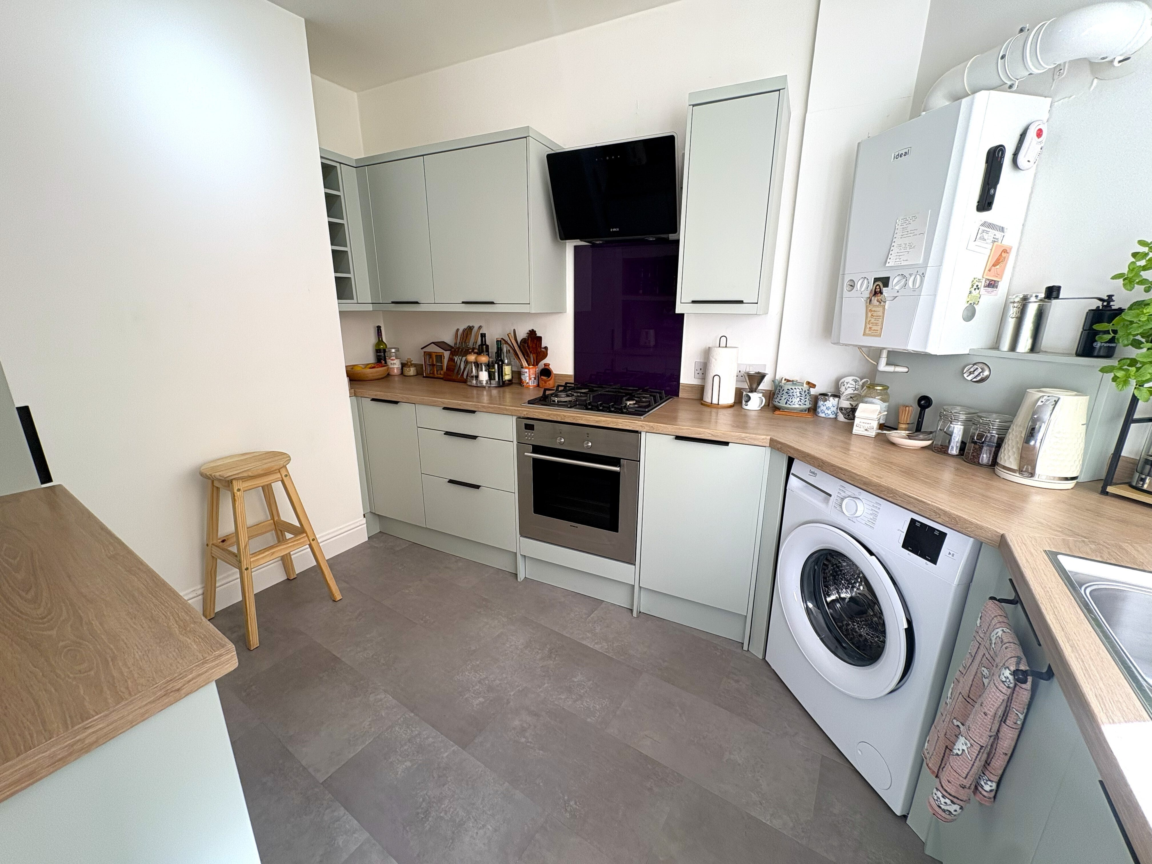 Flat West Street in Exeter