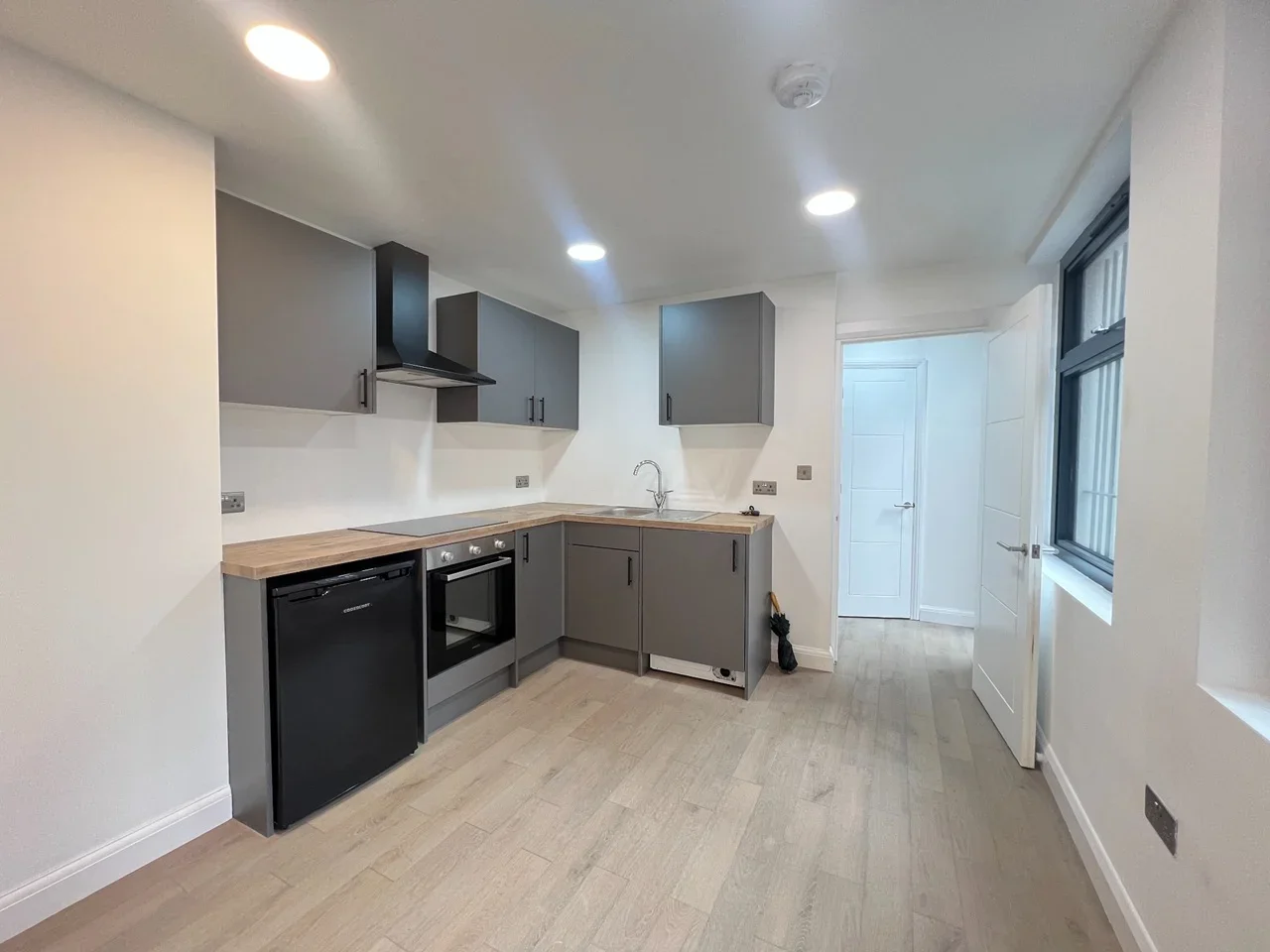 Flat Dunstable Place in Luton