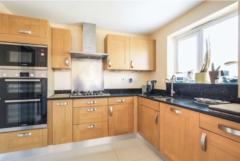 House Sunliner Way in South Ockendon