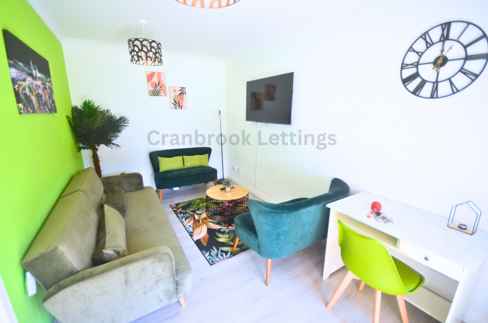 House Pershore Close in Greater London
