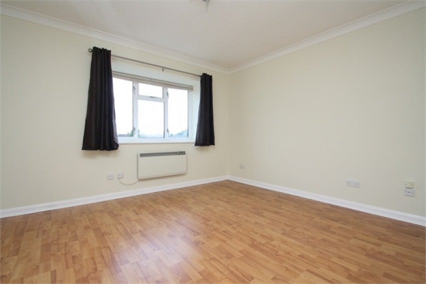 Flat Ashcroft Close in Borough of Spelthorne