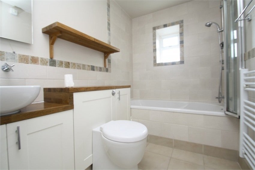 Flat Ashcroft Close in Borough of Spelthorne