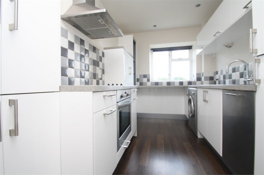 Flat Ashcroft Close in Borough of Spelthorne