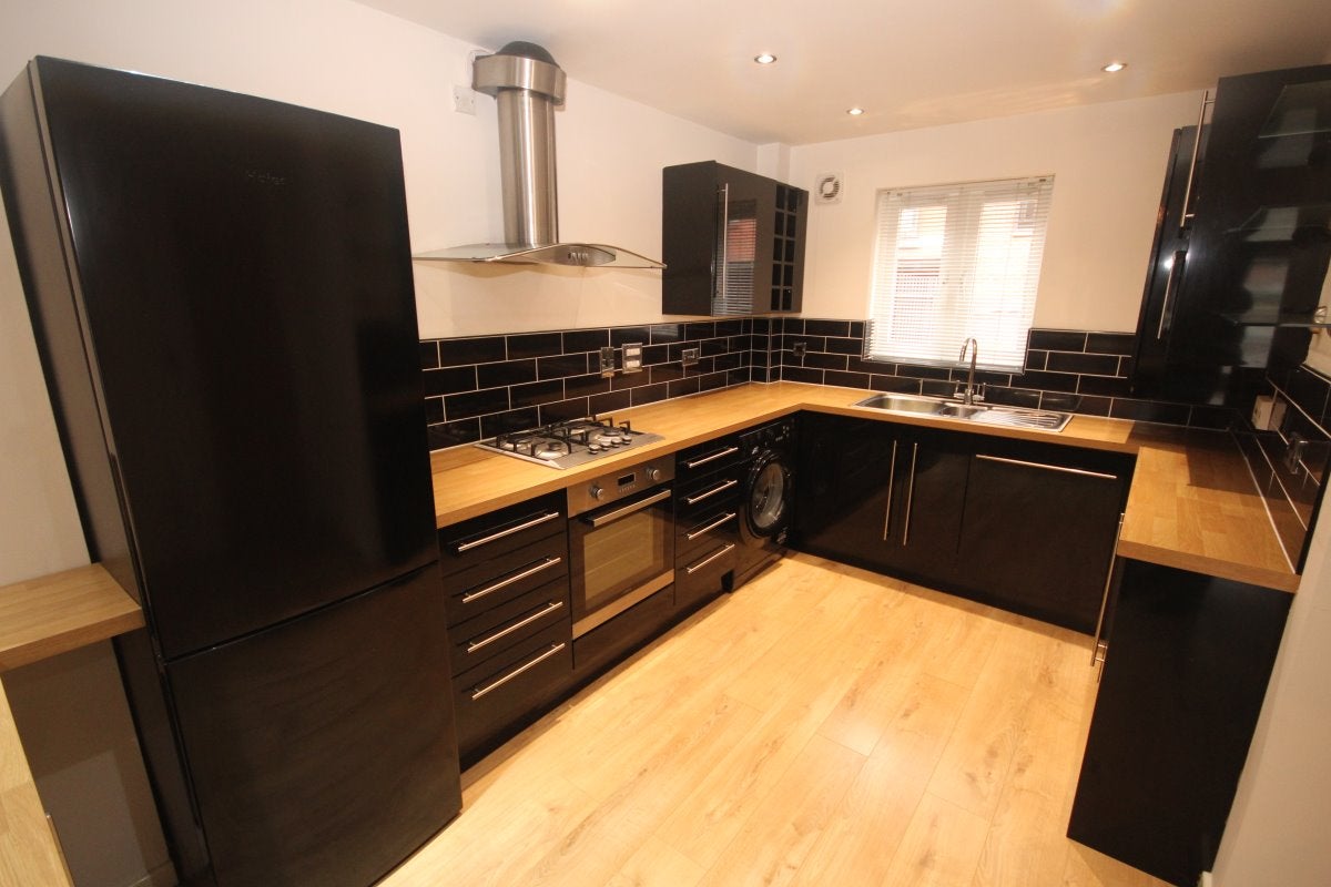 Flat Bakers Court in Winsford