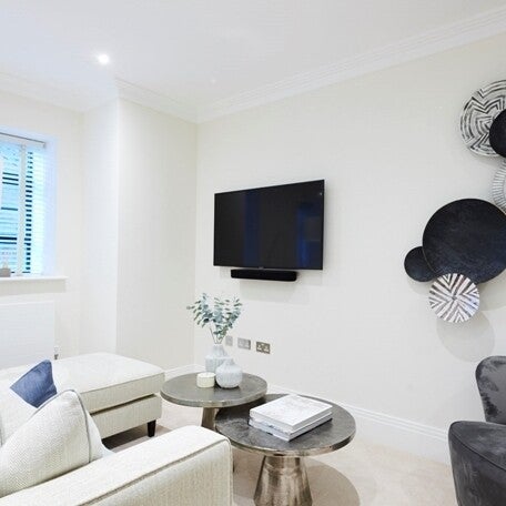 Flat Rainville Road in Greater London