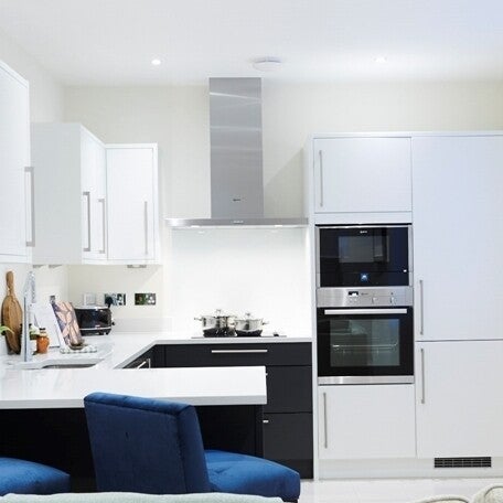 Flat Rainville Road in Greater London