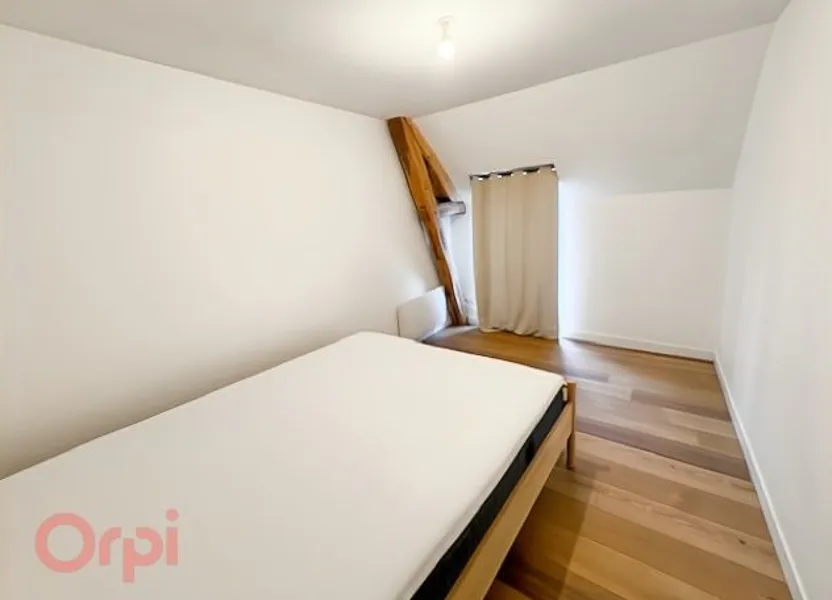 Flat Rue de la Gare in Le Controis-en-Sologne