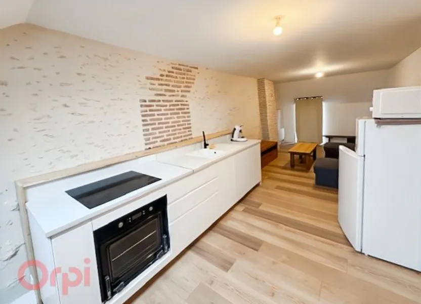 Flat Rue de la Gare in Le Controis-en-Sologne