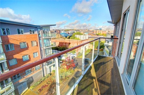 Flat Worsdell Drive in Gateshead