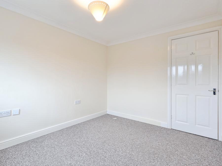 Flat London Road in South Kesteven