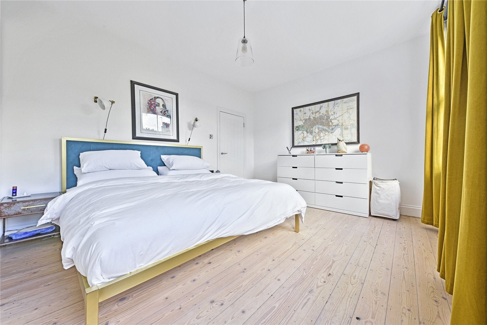 House Wellington Row in Greater London