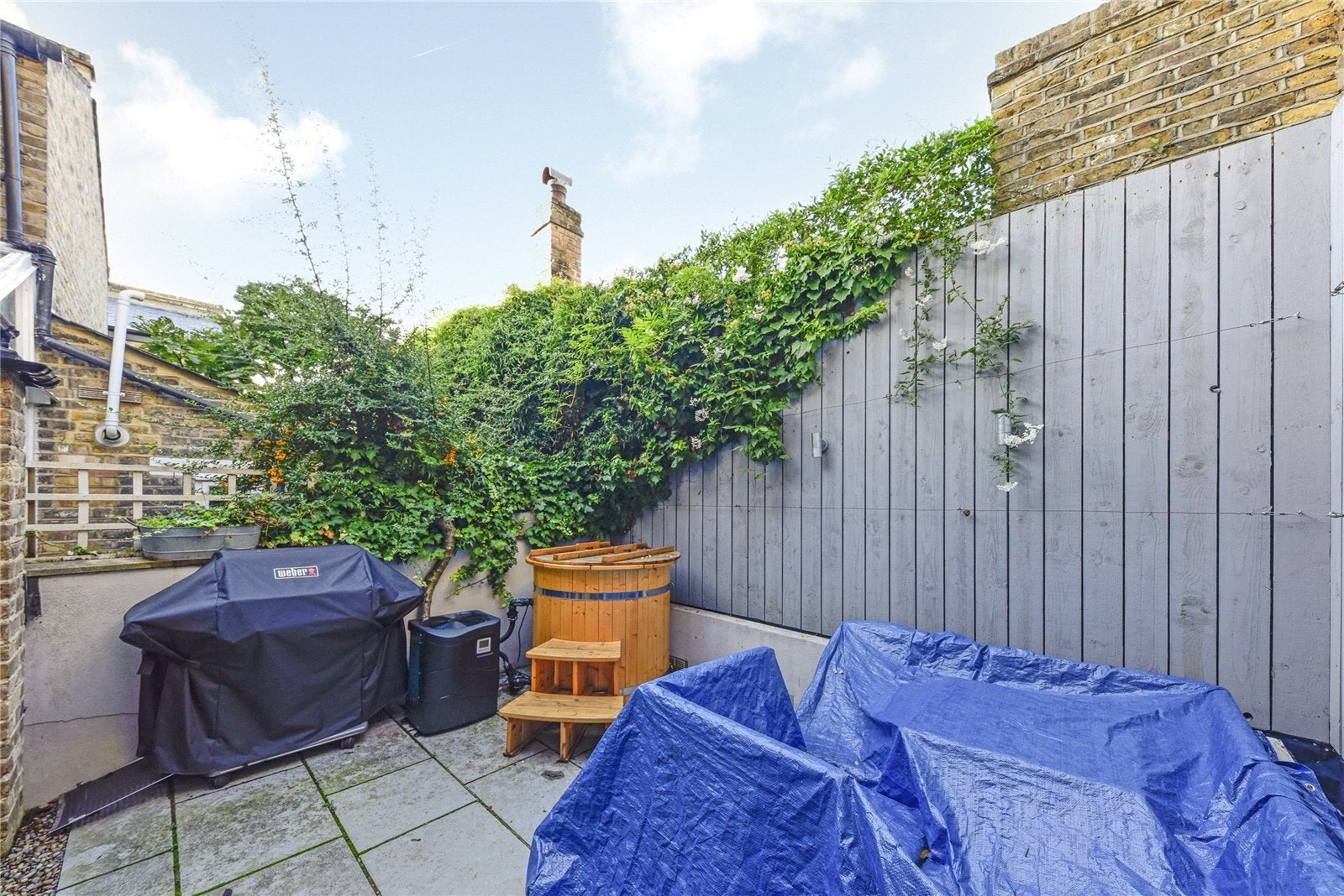 House Wellington Row in Greater London