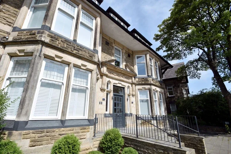 Flat East Parade in Harrogate