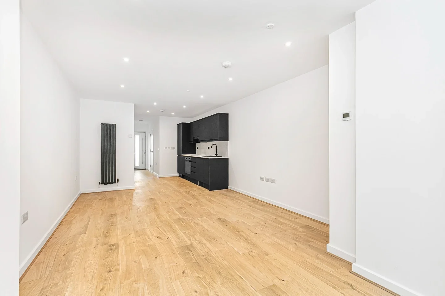 Flat Corrie Road in Borough of Runnymede