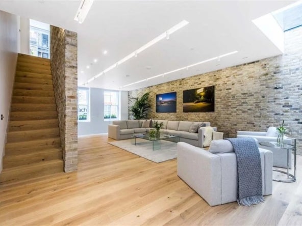 House Nottingham Place in City of Westminster