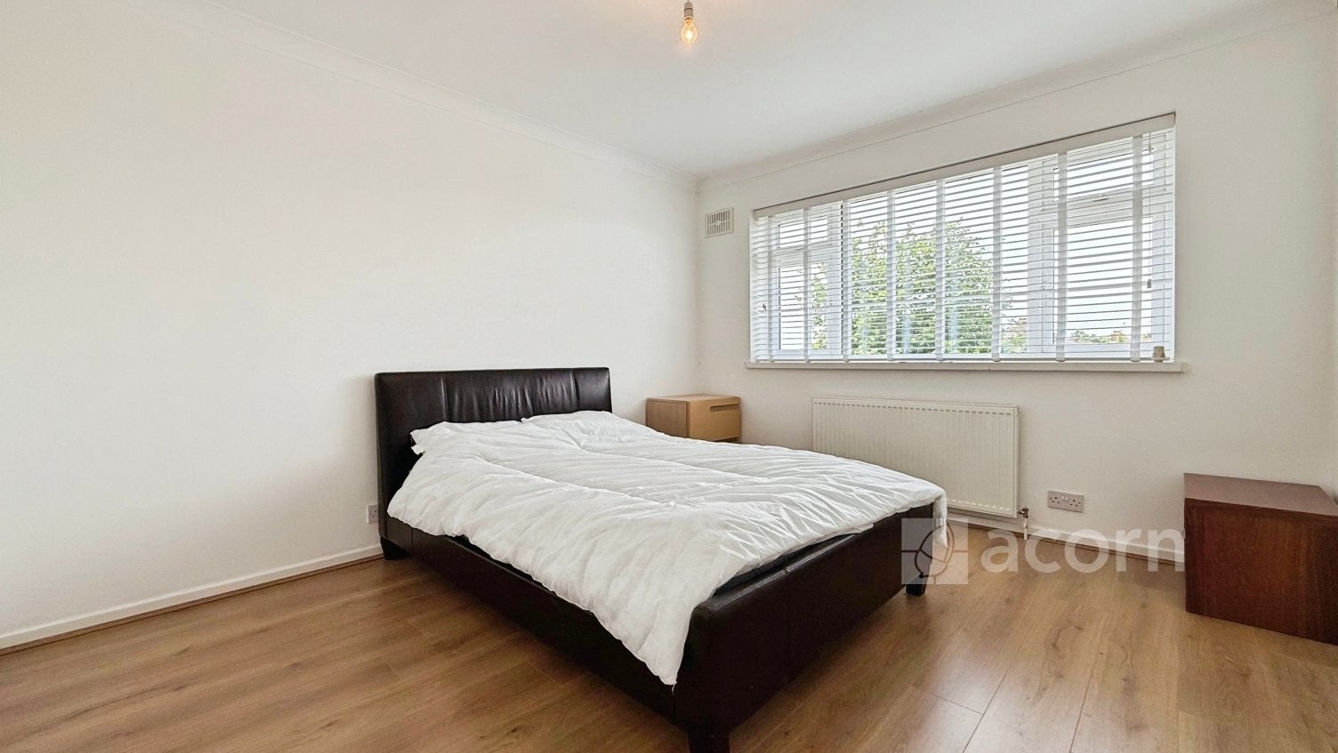 Flat Rydal Drive in Greater London