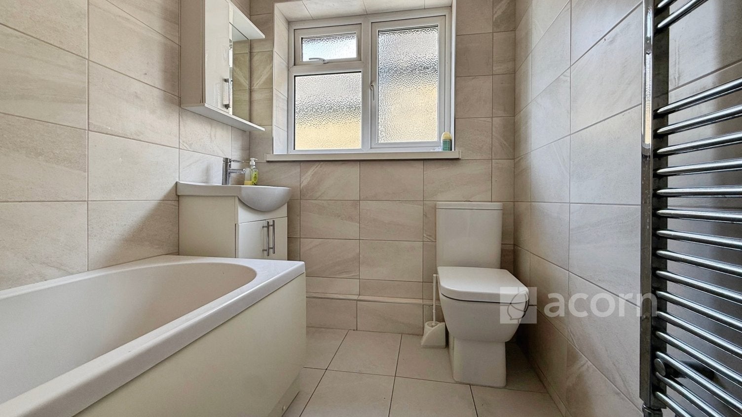 Flat Rydal Drive in Greater London